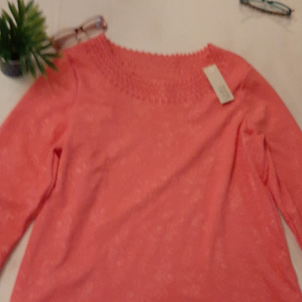 Croft and Barrow pullover melon top. Large